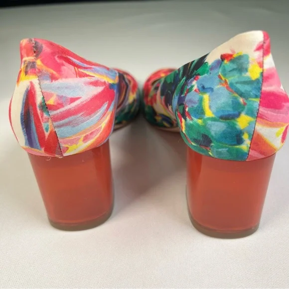 J. Crew Lucite Heel Ratti Painted Pineapple
Pump 9.5 NEW
$268 now $125 - Picture 5 of 11